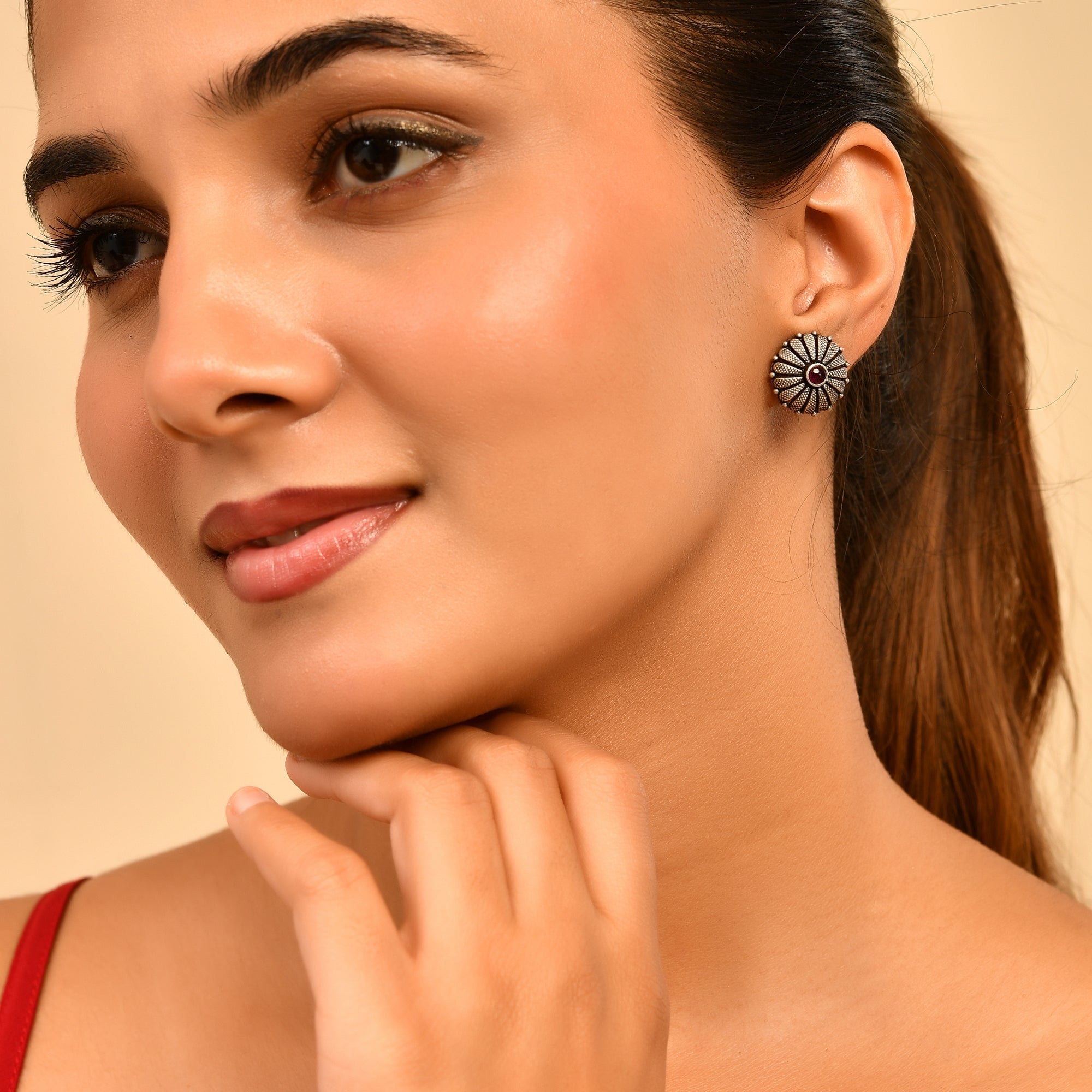 Riwaayat Pink Flora Oxidised Ear Stud